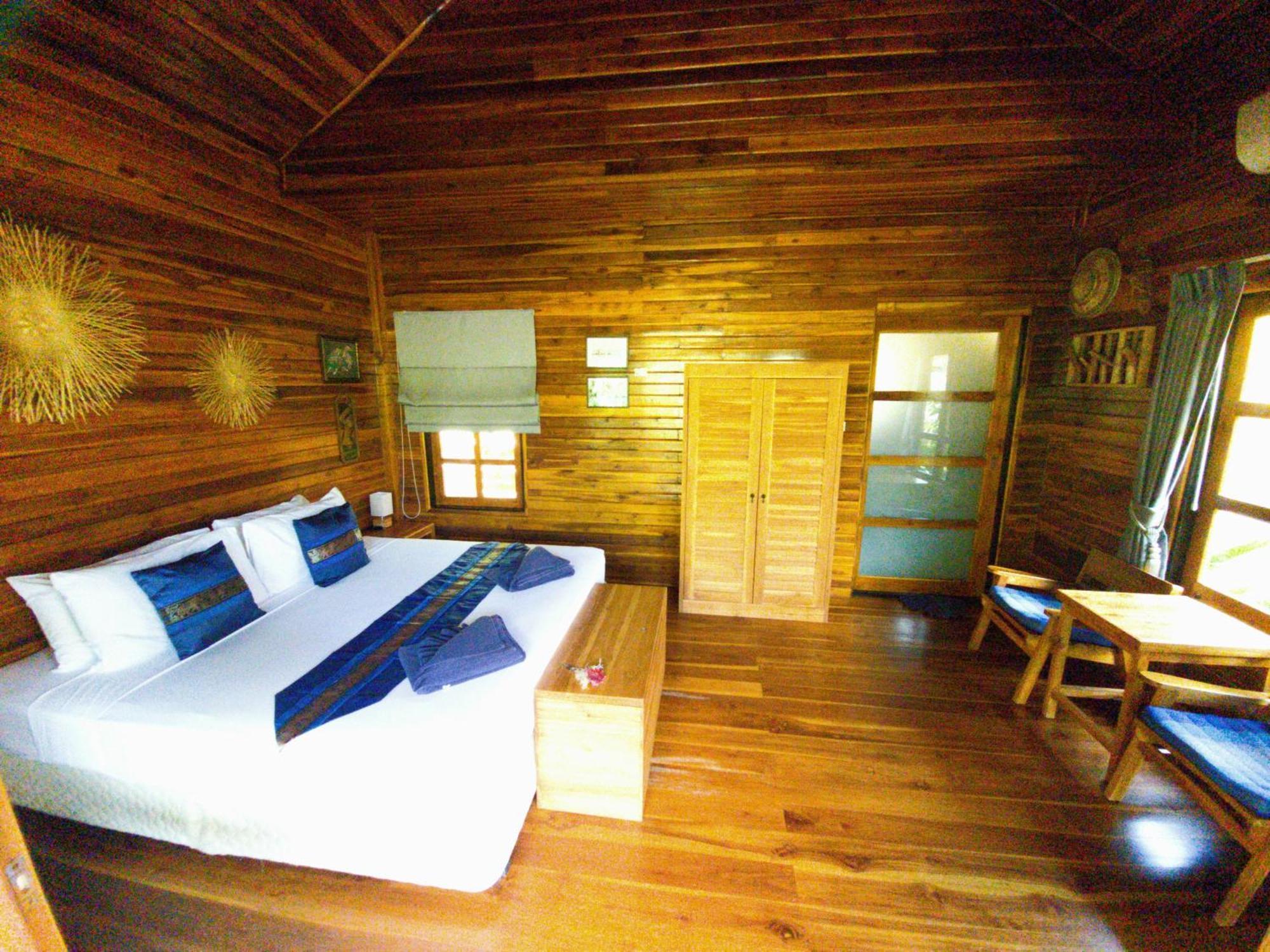 Bed and Breakfast Samui Blue Bird Маенам Номер фото